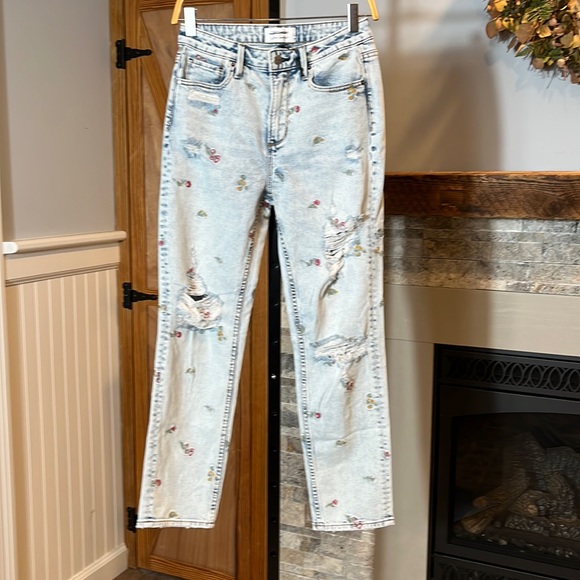 Free People Driftwood Jeans Embroideird 